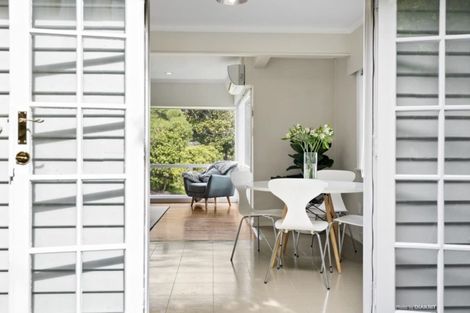 Photo of property in 44 Rangoon Street, Khandallah, Wellington, 6035