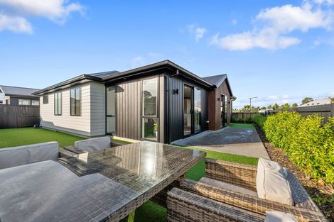 Photo of property in 14 Huriana Crescent, Te Puke, 3119