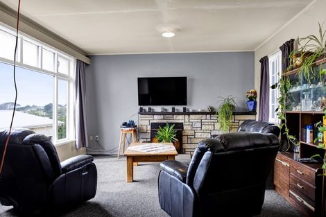 Photo of property in 6 Devon Street, Patea, 4520