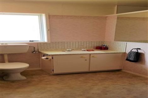 Photo of property in 22 Oriel Avenue, Tawa, Wellington, 5028