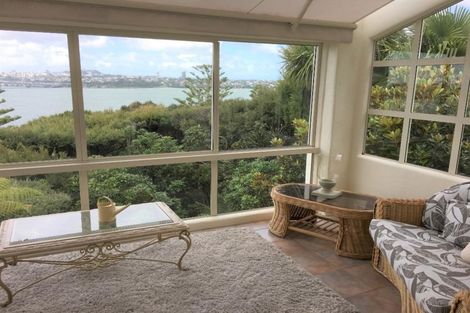Photo of property in 1a Tizard Road, Birkenhead, Auckland, 0626