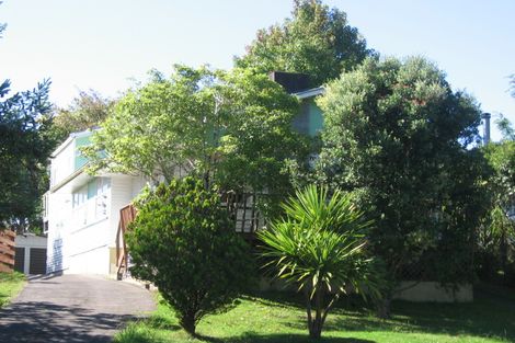 Photo of property in 4 Willowbrook Place, Titirangi, Auckland, 0604
