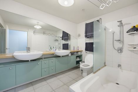 Photo of property in Elizabeth Street Chapel, 4/6 Elizabeth Street, Mount Victoria, Wellington, 6011