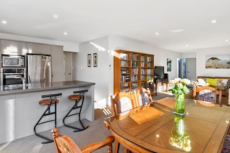 Photo of property in 39 Scoria Close, Pyes Pa, Tauranga, 3112