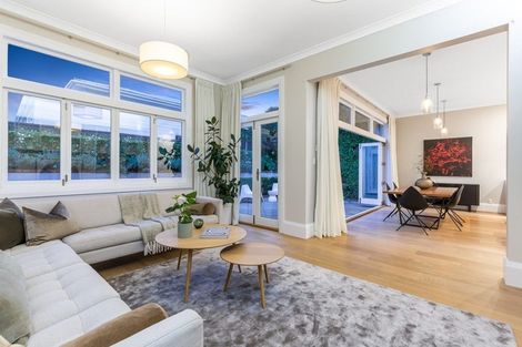 Photo of property in 22 Plunket Street, Kelburn, Wellington, 6012