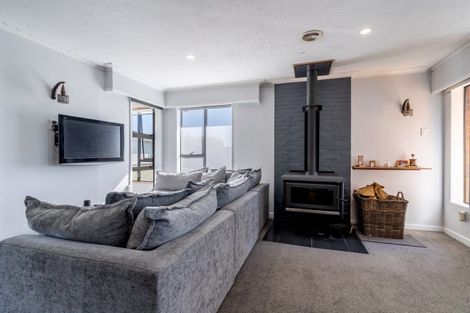 Photo of property in 24 Hamilton Avenue, Winton, 9720