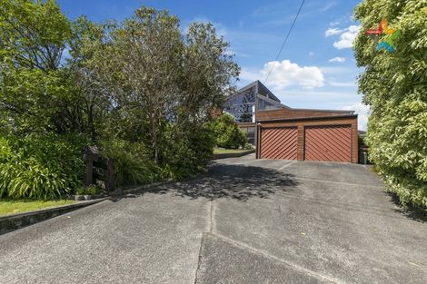 Photo of property in 7 Pekanga Road, Normandale, Lower Hutt, 5010