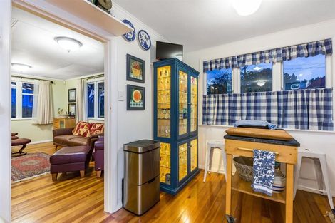 Photo of property in 2 Moult Street, Titahi Bay, Porirua, 5022