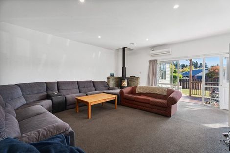 Photo of property in 8 Ragan Lane, Wanaka, 9305