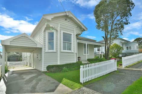 Photo of property in 28 Rata Street, Helensville, 0800