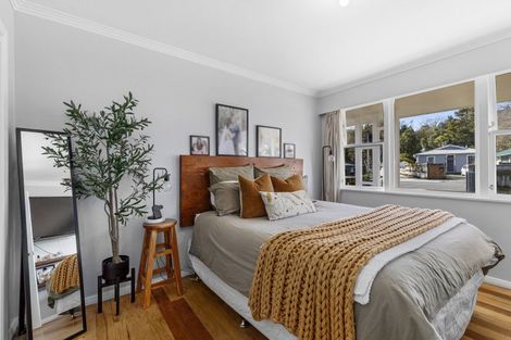 Photo of property in 12 Moeraki Road, Maoribank, Upper Hutt, 5018