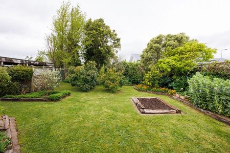 Photo of property in 27 Brightwater Terrace, Terrace End, Palmerston North, 4410