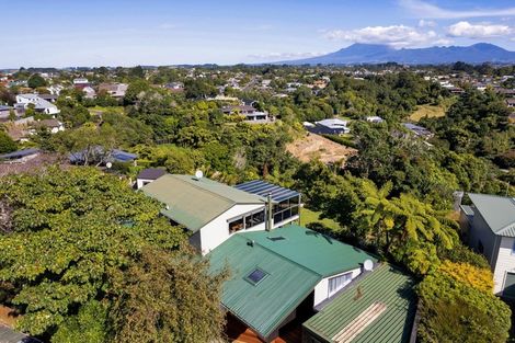 Photo of property in 31a Truby King Street, Merrilands, New Plymouth, 4312