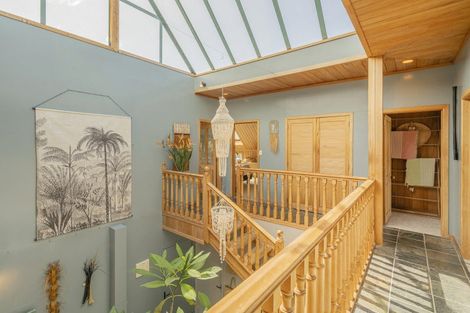 Photo of property in 24 Pye Place, Hot Water Beach, Whitianga, 3591