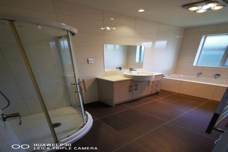 Photo of property in 23 Erceg Way, Rosehill, Papakura, 2113