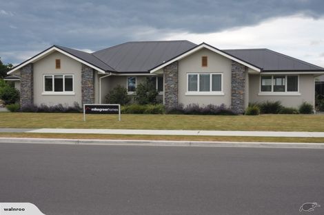 Photo of property in 2 Brantholme Place, Rangiora, 7400