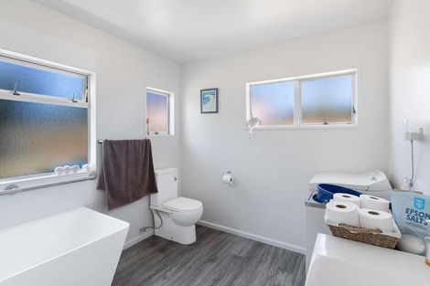 Photo of property in 37 Flemington Avenue, North New Brighton, Christchurch, 8083