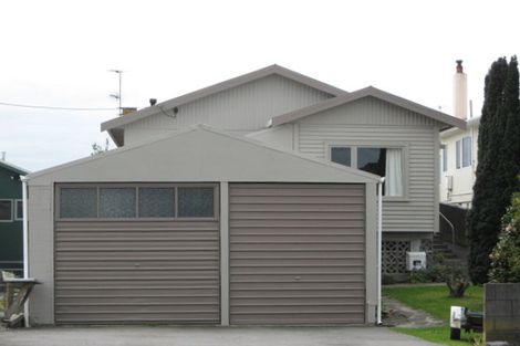 Photo of property in 6 Roy Terrace, Moturoa, New Plymouth, 4310