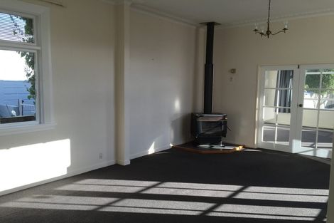 Photo of property in 174 Victoria Road, Saint Clair, Dunedin, 9012