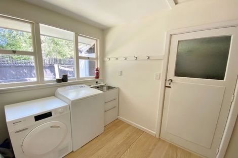 Photo of property in 17 Landsdowne Terrace, Cashmere, Christchurch, 8022