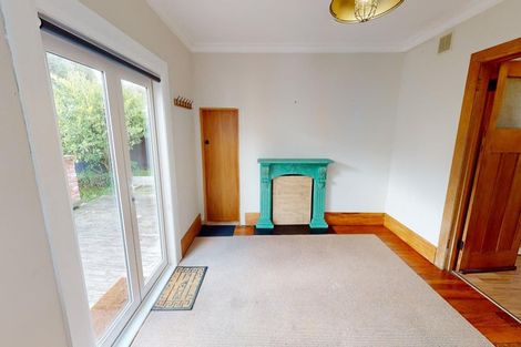 Photo of property in 11 Hereford Street, West End, Palmerston North, 4410