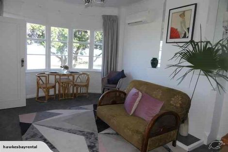 Photo of property in 4/541 Marine Parade, Napier South, Napier, 4110