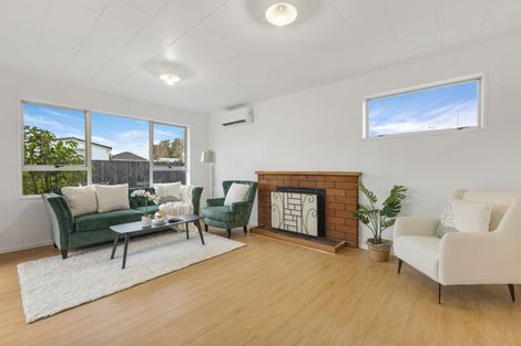 Photo of property in 92 Kayes Road, Pukekohe, 2120