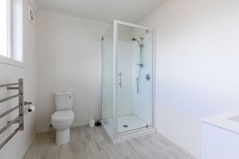 Photo of property in 162 Te Rangitautahanga Road, Turangi, 3334