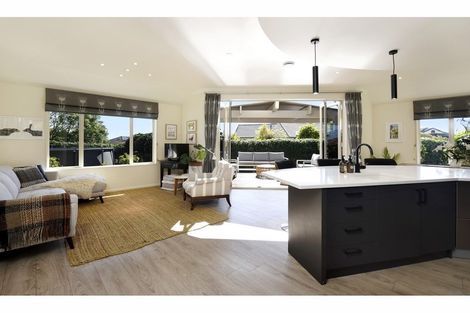 Photo of property in 2 Cashmere Close, Richmond, 7020