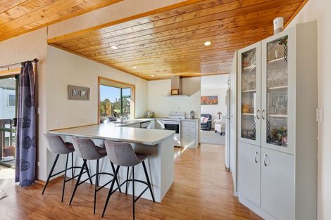 Photo of property in 166 Torkar Road, Clarks Beach, 2122