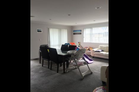 Photo of property in 220 Harbourside Drive, Karaka, Papakura, 2113