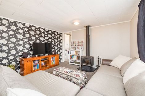 Photo of property in 7 Harding Place, Feilding, 4702