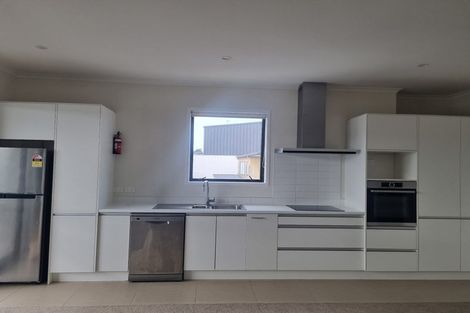 Photo of property in 1/2 Frances Bryers Road, Hobsonville, Auckland, 0616