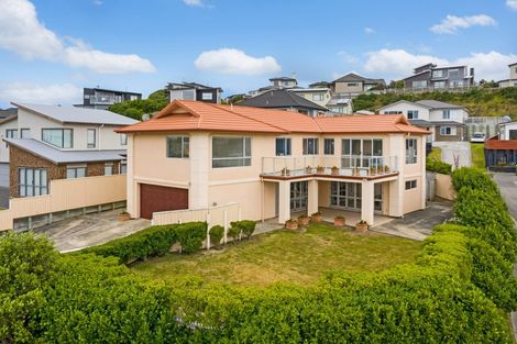 Photo of property in 15 Aspiring Terrace, Aotea, Porirua, 5024