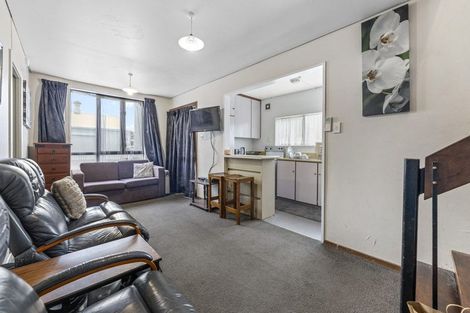 Photo of property in 47 Howe Street, North Dunedin, Dunedin, 9016