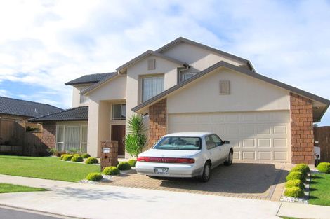 Photo of property in 3 Karson Place, Flat Bush, Auckland, 2016