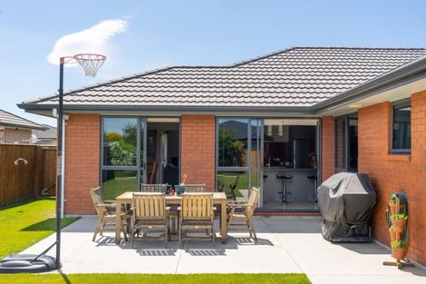 Photo of property in 48 Armstrong Avenue, Carterton, 5713