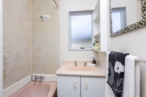 Photo of property in 1/8 Tulsa Grove, Totara Park, Upper Hutt, 5018