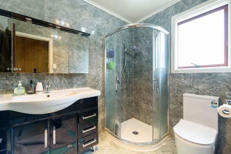 Photo of property in 9 Lloyd Avenue, Papatoetoe, Auckland, 2025