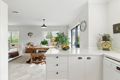 Photo of property in 52 Highfields Drive, Katikati, 3129