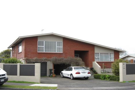 Photo of property in 18 Longview Drive, Merrilands, New Plymouth, 4312