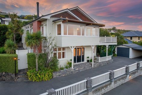 Photo of property in 108 Moncks Spur Road, Redcliffs, Christchurch, 8081