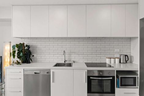 Photo of property in 7/10 New Brighton Road, Shirley, Christchurch, 8061