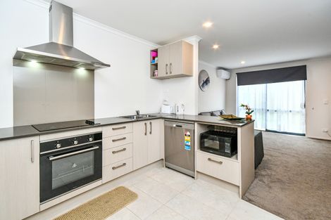 Photo of property in 11 Saddleback Crescent, Papakura, 2110