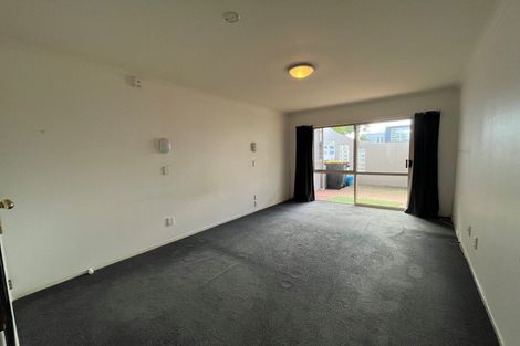 Photo of property in 2/28 Third Avenue, Tauranga, 3110