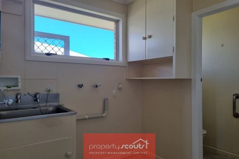 Photo of property in 124 Pioneer Road, Moturoa, New Plymouth, 4310