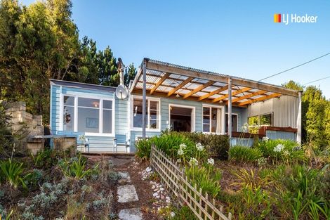 Photo of property in 28 Otakou Golf Course Road, Otakou, Dunedin, 9077