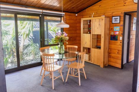 Photo of property in 17 Denver Grove, Totara Park, Upper Hutt, 5018