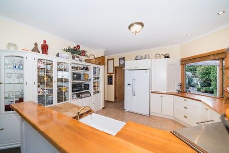 Photo of property in 10 Awatea Terrace, Hokowhitu, Palmerston North, 4410