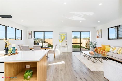 Photo of property in 19 Woven Place, Karaka, Papakura, 2113